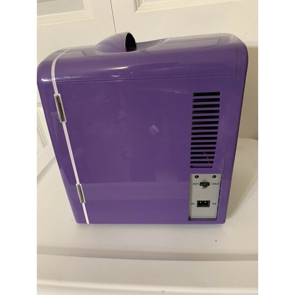 New Harrahs Resort 4.0 L Mini Thermoelectric Cooler And Warmer Car 12V No Box - Picture 2 of 8